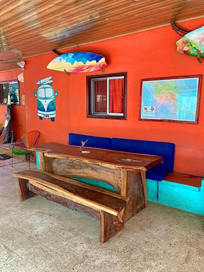 Coral Reef Surf Hostel And Camp Tamarindo Eksteriør bilde
