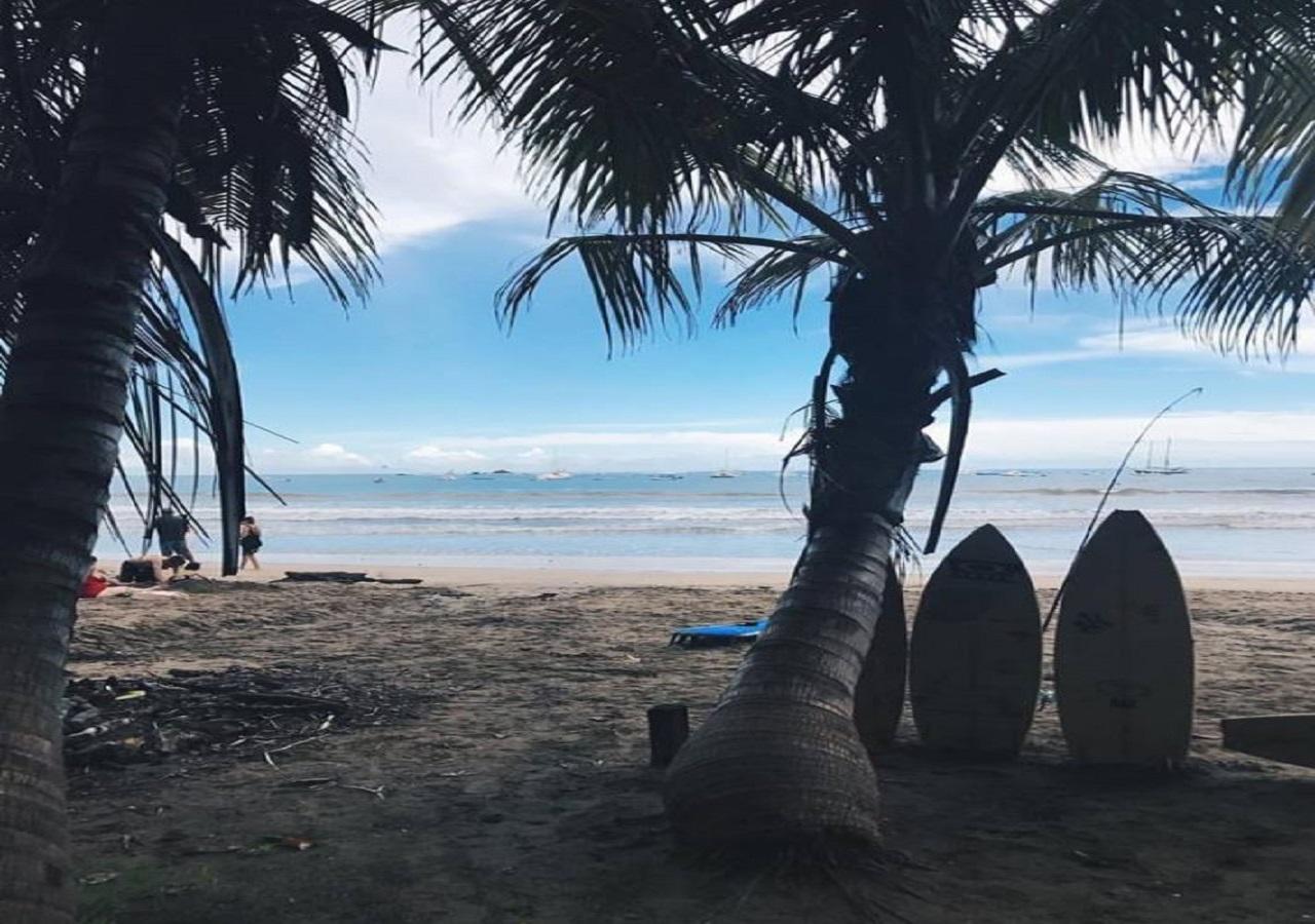 Coral Reef Surf Hostel And Camp Tamarindo Eksteriør bilde